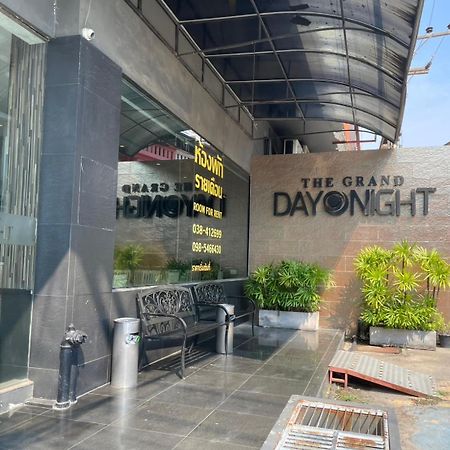The Grand Day Night Hotel Pattaya Exterior foto